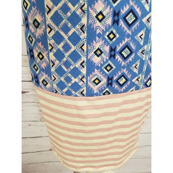 Nwot LULAROE JULIA DRESS Casual AZTEC Women's SIZE SMALL - Picture 7 of 8